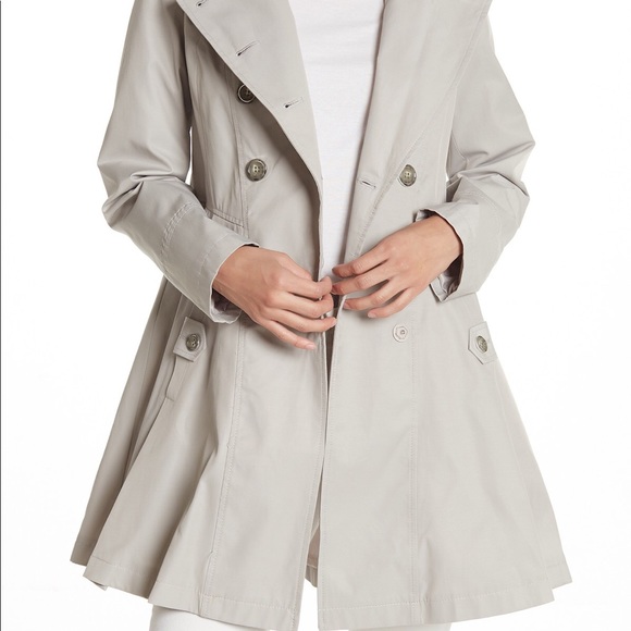 ✂️ Via Spiga Trench Coat 🧥 - Picture 1 of 9